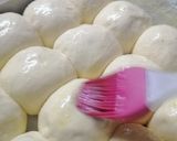 A picture of step 8 of Mini buns with mayo chicken filled.