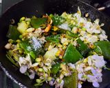 A picture of step 2 of Green Peas and Sojne Phuler Chorchori.