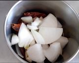 A picture of step 2 of Mutton Curry.