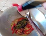 Foto langkah ke 3 dari resep Oseng usus pedas manis.