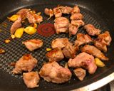 三杯彩椒豬肉『簡單又下飯選擇』的食譜步驟1照片