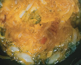Foto del paso 4 de la receta: Calamarcitos con cebolla caramelizada 🧅 y alcachofas confitadas