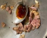 รูปขั้นตอนการทำที่ 1 ของ ตับไก่ผัดพริกอ่อน
