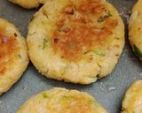 A picture of step 1 of Khichdi kebab.
