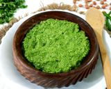 A picture of step 4 of Falahari green Chutney.