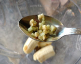Foto del paso 2 de la receta: Licuado de banana y kale 🍌🌿