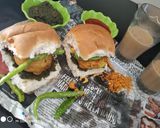 A picture of step 13 of Vada Pav.
