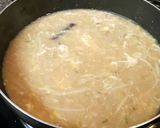 A picture of step 4 of Egg drop tofu soup.