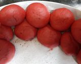 A picture of step 2 of Beetroot Poori.