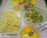 Foto langkah ke 1 dari resep Pizza Mie Sosis.