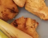 Foto langkah ke 1 dari resep Opor Ayam Kuning Sederhana.