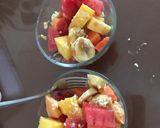 Foto del paso 1 de la receta: Ensalada de frutas con lechera y queso amarillo