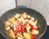 Foto langkah ke 6 dari resep Tahu Telur Puyuh Kuah Kecap.