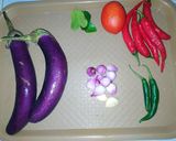 Foto langkah ke 1 dari resep Terong Balado Klasik.