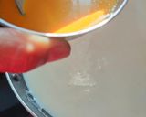 A picture of step 2 of Kesar Mango milk custard.