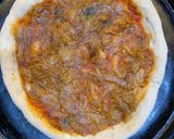 Foto del paso 4 de la receta: Pizza de masa madre con brie y cebollas caramelizadas