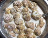 A picture of step 8 of Dahi Phulki.