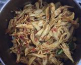 Foto langkah ke 4 dari resep 9. Ayam Suwir Pedas.
