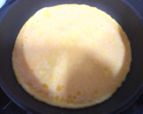 Foto del paso 2 de la receta: Tortilla de mascarpone sobre pa amb tomàquet
