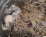 Foto del paso 8 de la receta: Caldo de frijol con fideos y huevo