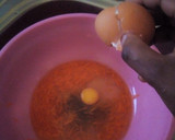 A picture of step 2 of Soft layered carrot chapati.