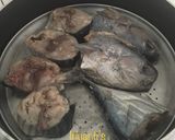 Foto langkah ke 2 dari resep Tumis Kukus Tongkol.