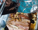 Foto del paso 6 de la receta: Lomo de cerdo mechado con guarnición de verduras salteadas