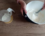 Foto del paso 3 de la receta: Bizcocho húmedo de leche y coco