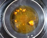 A picture of step 2 of Chickpea flour porridge/besan ka halwa 🥣.