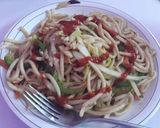 A picture of step 6 of Chinese noodles spaghetti.