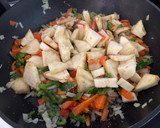 Foto del paso 5 de la receta: Berenjenas rellenas sobre base de patatas panadera