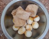 Foto langkah ke 3 dari resep Semur Ayam, Tahu & Telur Puyuh.