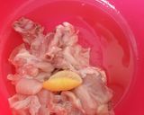 Foto langkah ke 1 dari resep Sop Ayam simpel.