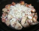 Foto del paso 4 de la receta: Guiso de carne de conejo, pollo y costilla de cerdo con espárrago blanco #helloasparaguslovely#