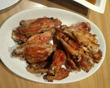 Foto del paso 1 de la receta: Alitas de pollo crocantes con salsa picante