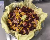 Une image de l'étape 8 de Salade de betteraves et maïs au thon et tomates.