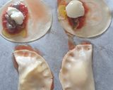 Foto del paso 1 de la receta Empanadillas con anchoa, tomate y huevo duro