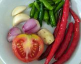Foto langkah ke 1 dari resep Terong Penyet Sambal Kencur.