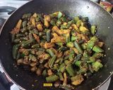 ભીંડા બટાકાનું શાક (Bhindi Aloo Sabji Recipe in Gujarati) રેસીપી સ્ટેપ6ફોટો