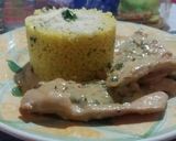 Foto del paso 4 de la receta: Pechuga al verdeo con timbal de arroz al azafrán