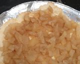 A picture of step 2 of Apple 🍎🍏 pie with a shortbread top.