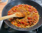 Une image de l'étape 14 de Riz à l’agneau, tomates, poivron, citron et épices.