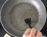 Foto del paso 4 de la receta: Tortitas de calabacín con crema agria casera (en Thermomix)