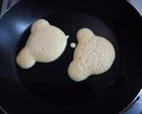Foto langkah ke 5 dari resep Pancake unyu (bekal anak).