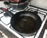 Foto del paso 5 de la receta: Lenguado a la plancha con guarnición de tomate espinacas y aderezo de VIDALIM