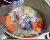 Foto del paso 5 de la receta: Caldo de pescado