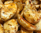 Foto del paso 1 de la receta: Gajos de papas condimentadas al horno