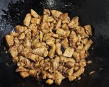 Foto del paso 7 de la receta: ㊗️Kung Pao Chicken ㊗️Pollo salteado picante al estilo Gong Bao