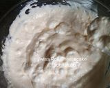 Foto langkah ke 4 dari resep Swiss roll cheesecake (gluten-free & 2 telur).