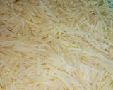 A picture of step 3 of Aloo or moong daal k bhallay.